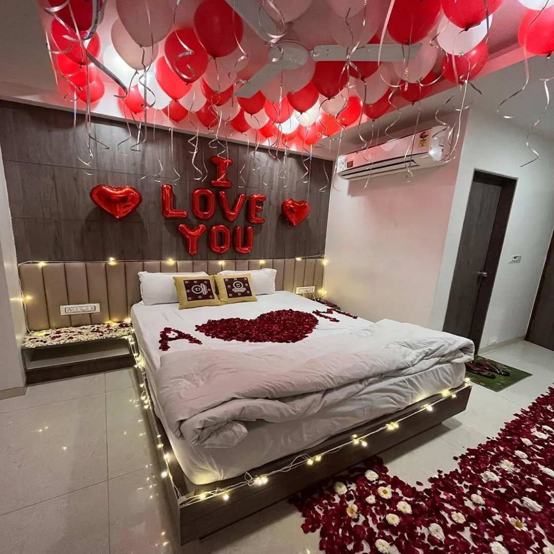 Surprise Love Theme Room Decoration