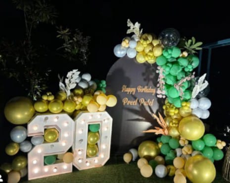 🎁 Cheers to you and your fabulous journey ahead—Happy Birthday!