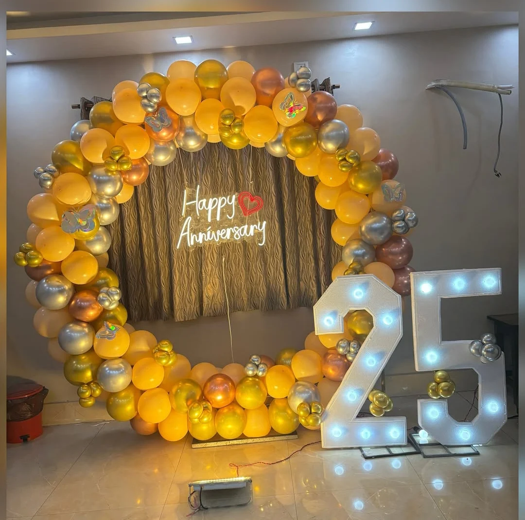 25th Anniversary Balloon Ring Setup