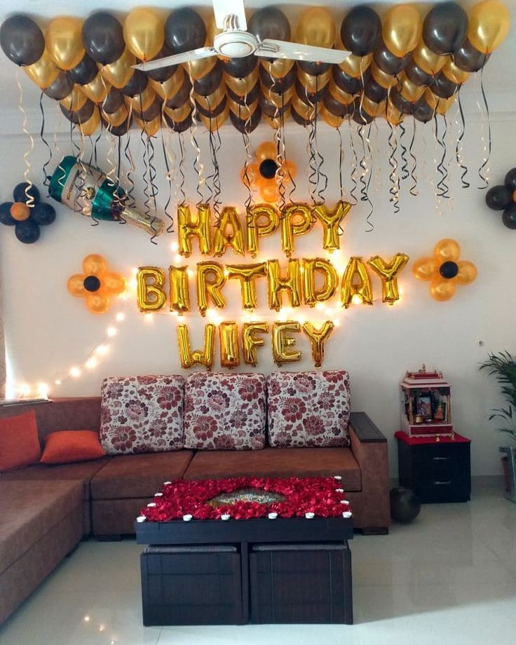 Luxurious Black and Gold Birthday Decor